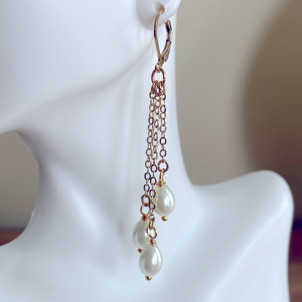 HAND CRAFTED PEARL DROP EARRINGS White Faux Pearls  14K Gold Chain Statement